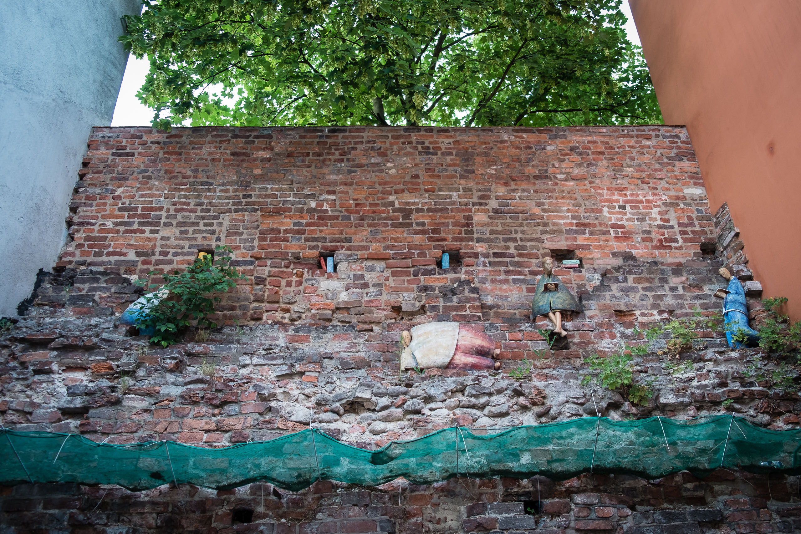 Baulückenkunst in der Toruńer Altstadt