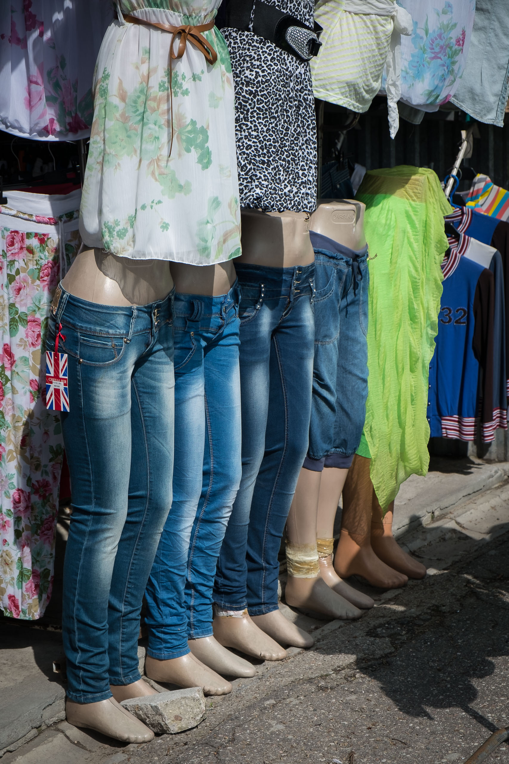 Jeans-Show auf dem Polenmarkt