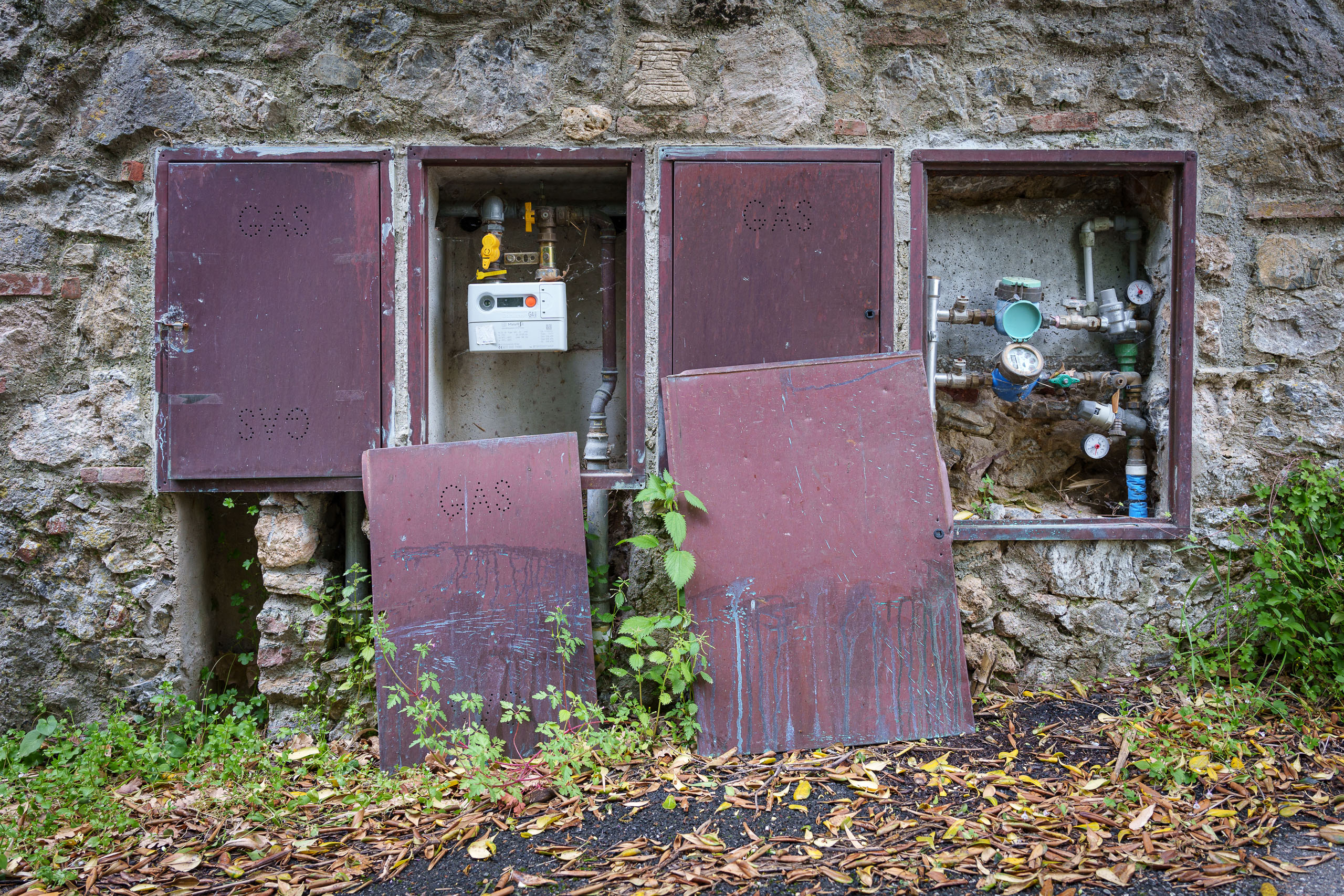 Installation in der Toskana direkt am Straßenrand.