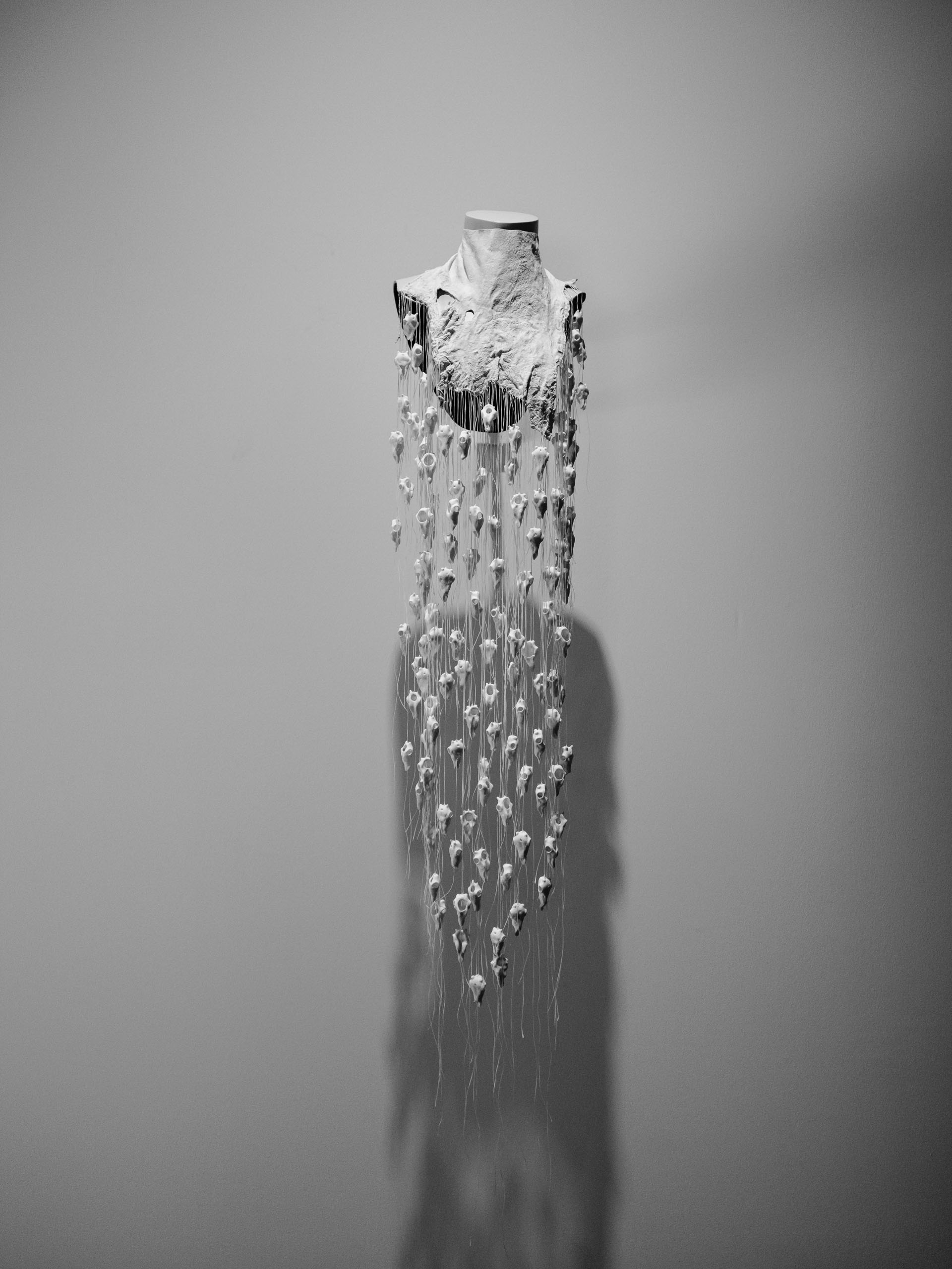 Porzellankette aus der Knochenasche von Rentieren